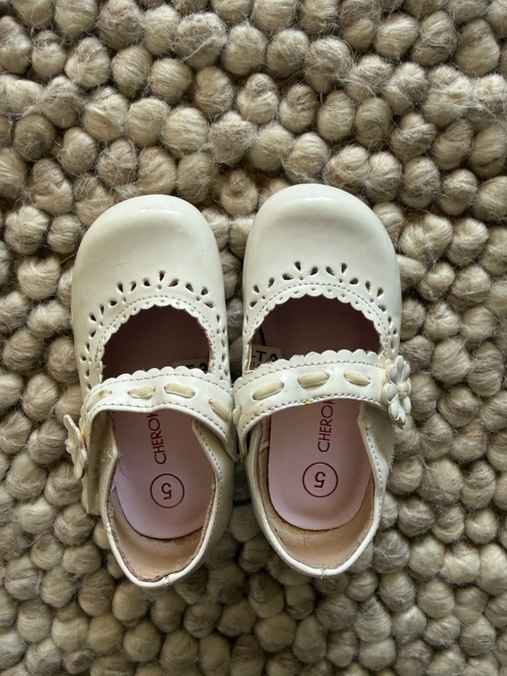 Cherokee Cream Girls' Mary Jane Floral Strap Shoes